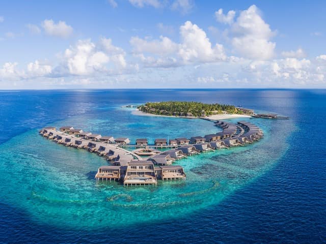 St regis maldives vommuli vista aerea